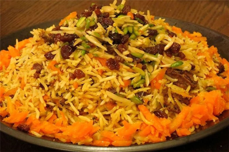 Semnani pistachio slices pilaf