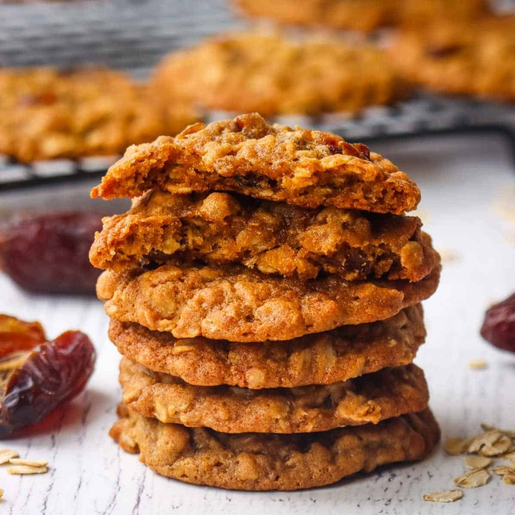 Date Filled Oatmeal Cookies